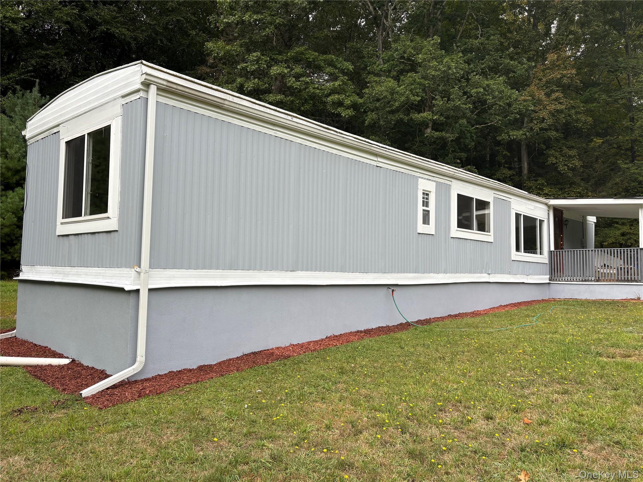 Image 4: Front of Structure Image 4: Front of Structure