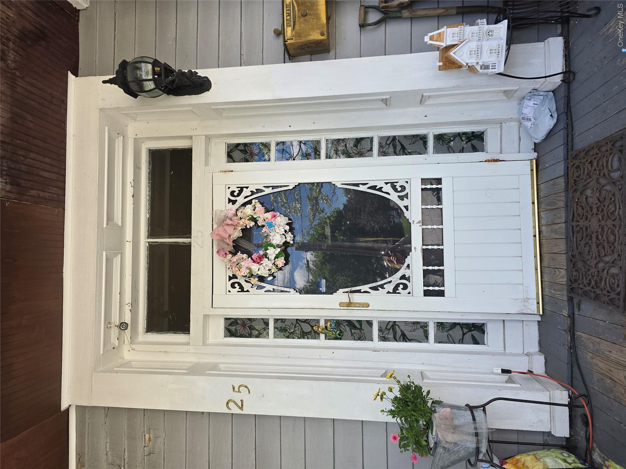 Image 3: Entry