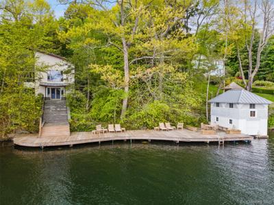 324 W Lake Boulevard