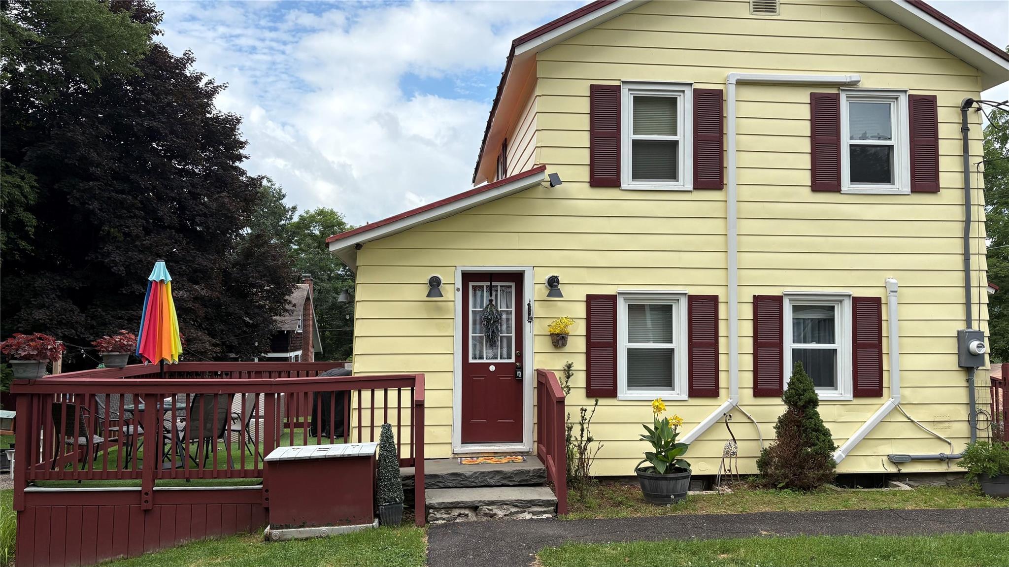 Image 4: Front of Structure