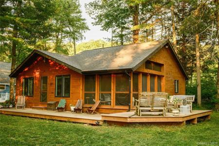 127 Queechy Shores Beach