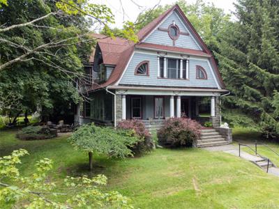 12 Highview Avenue