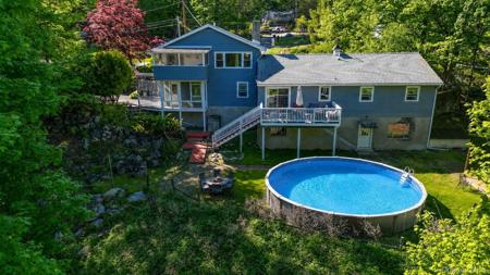 392 Oscawana Lake Road