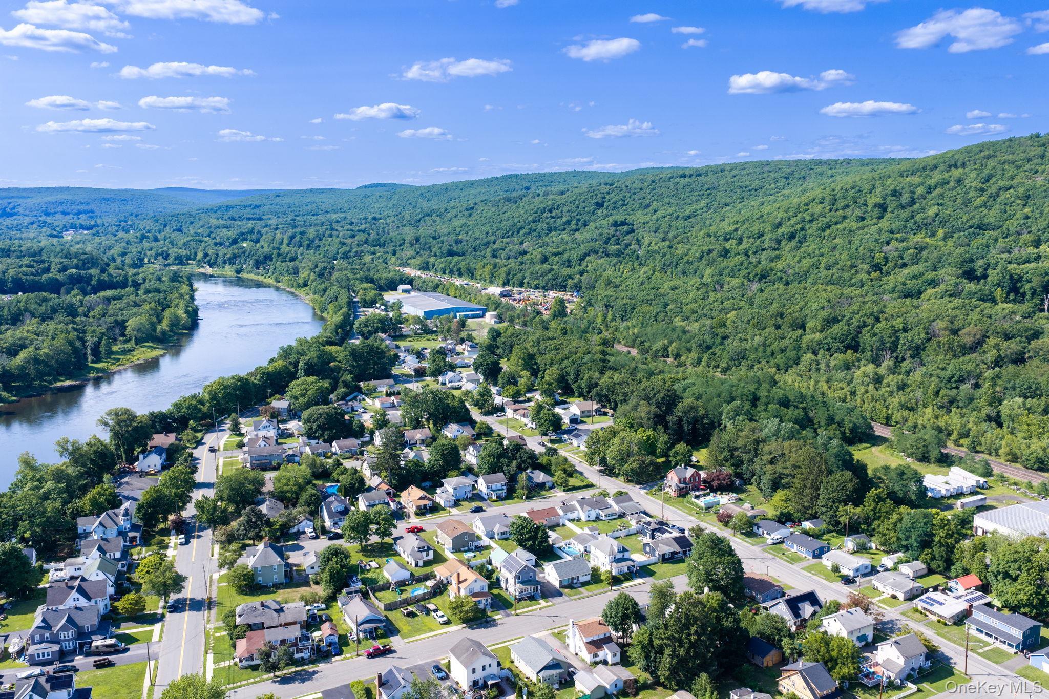 Image 4: Aerial View Image 4: Aerial View