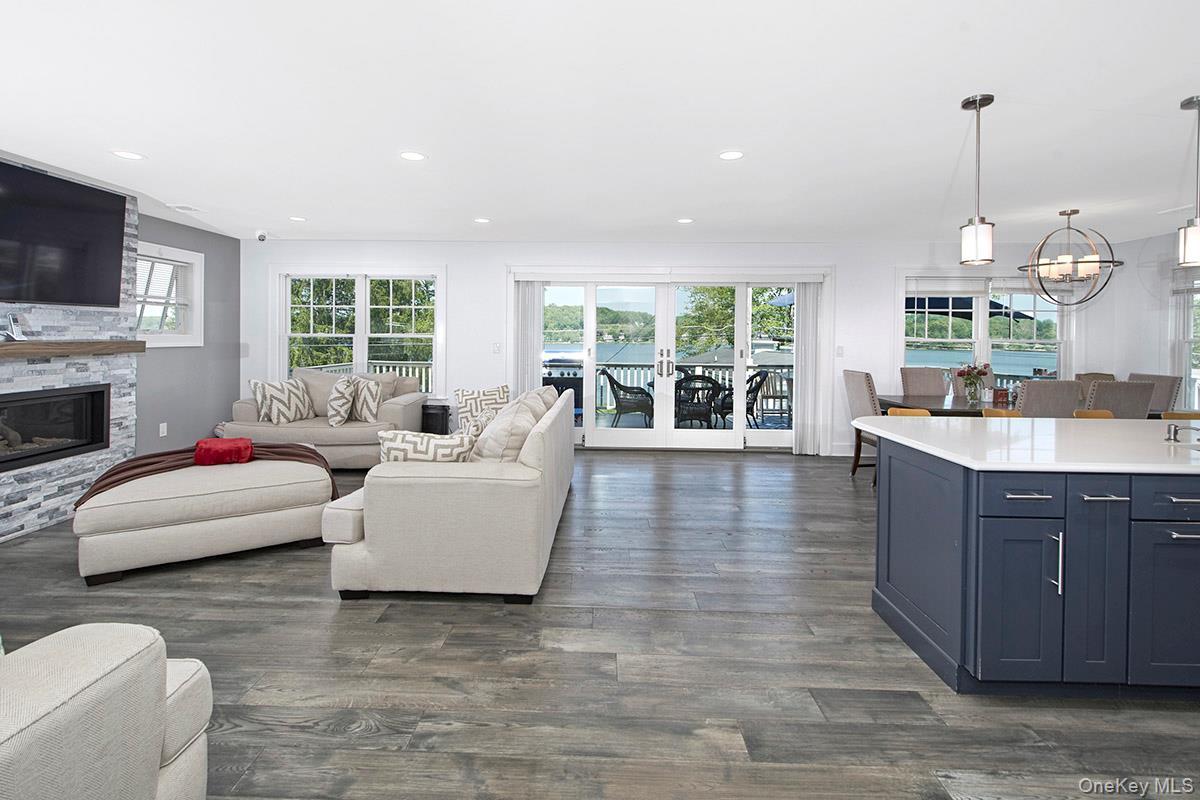 Image 1: Living Room Image 1: Living Room