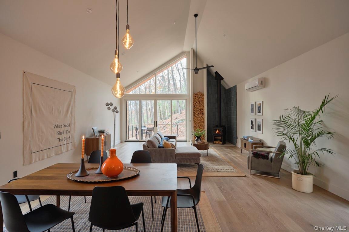 Image 3: Dining Area