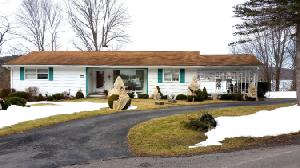 11 North Lakeview Drive