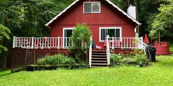 338 Hemlock