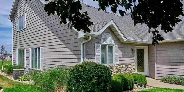 606 HARBOR POINTE