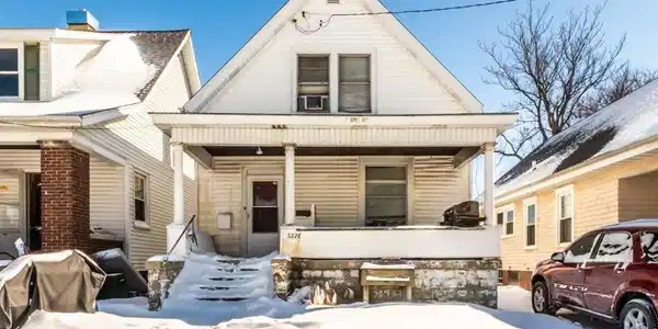 3226 NE MADISON