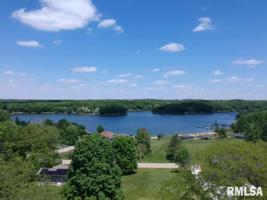 1049 LAKEVIEW Road North