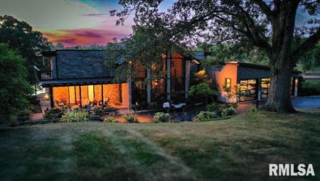 15558 E Kenabeck Trail