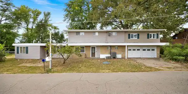 1281 SUNSET Drive