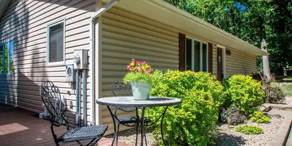 315 GLEN OAK Court