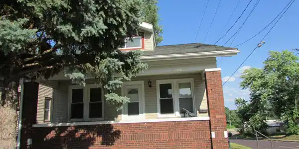 3200 NE-MADISON Avenue