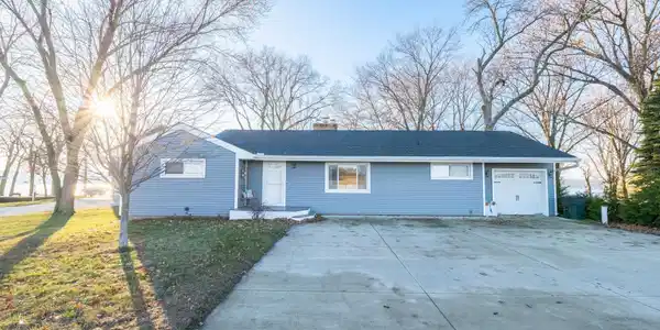1257 SUNSET Drive