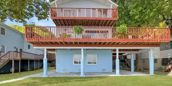 4218 N GALENA Road