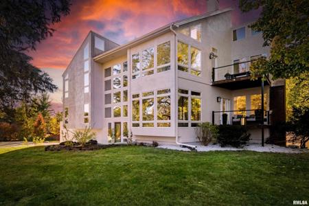 4119 N GRANDVIEW Drive