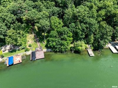 293 RED OAK Court