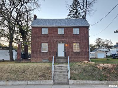 3419 NE ADAMS Street