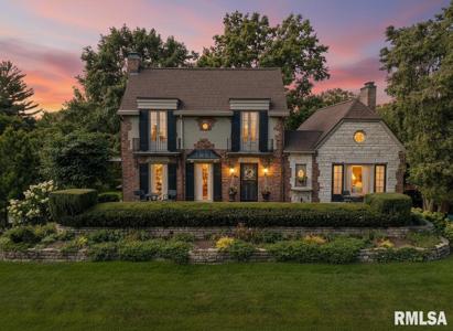 4105 N GRANDVIEW Drive