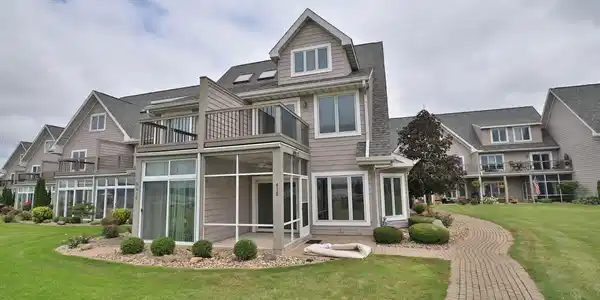 418 HARBOR POINTE Drive
