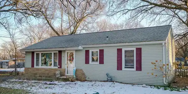 1610 E-HENDRYX Lane