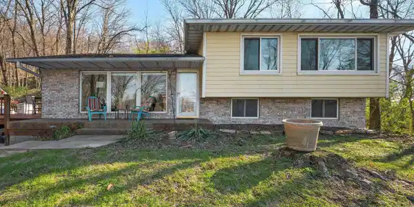 950 N MAIN Street