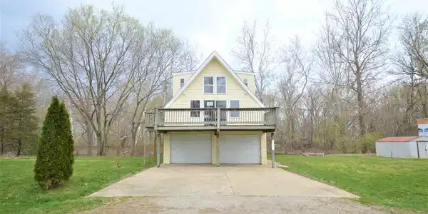 133 W LEISURE
