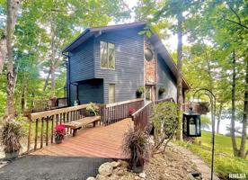 32 LOCUST Court