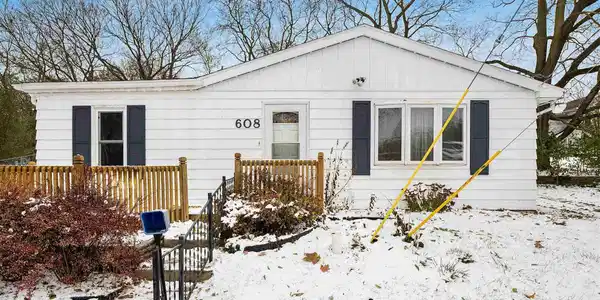 608 N OREGON