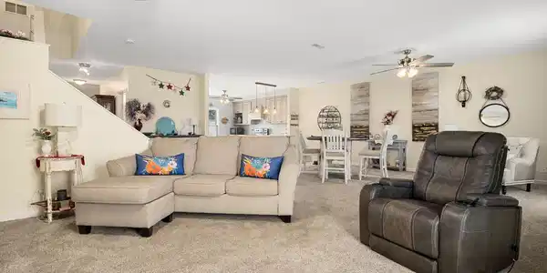 518 HARBOR POINTE Drive