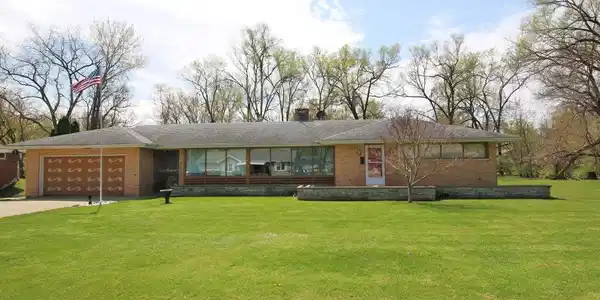 1514 E RESTHAVEN