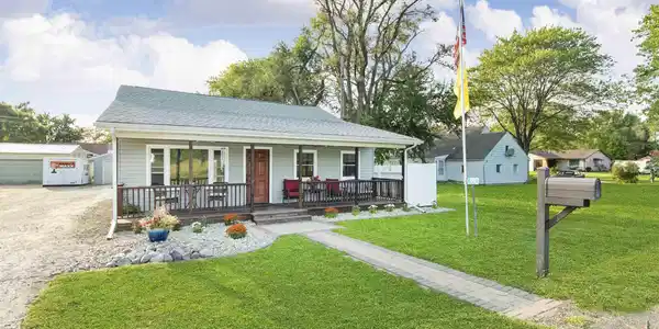 1151 PERRY