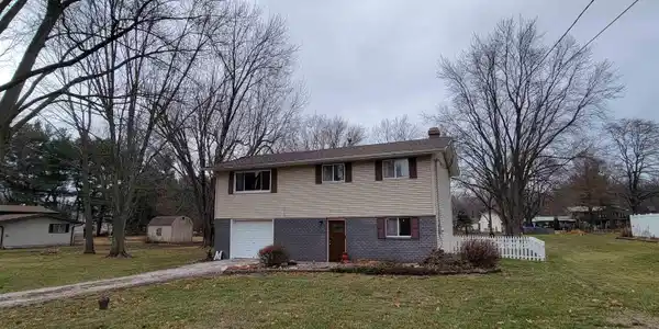 60 S-RIVERVIEW Drive