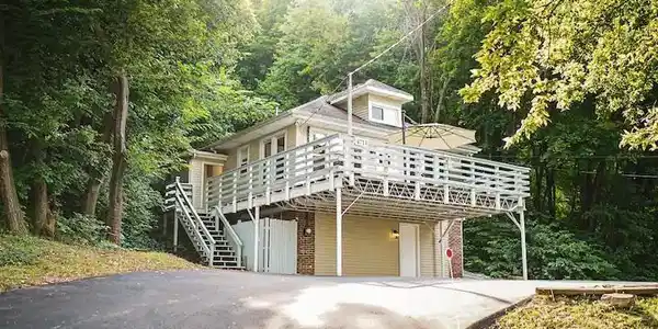 4713 N GALENA Road