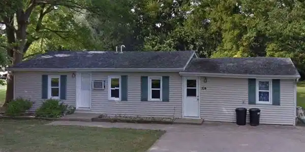 104 TAZEWELL Street