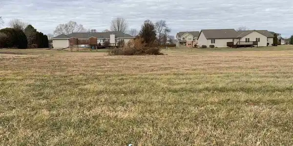 Lot 4 N DANBURY Court