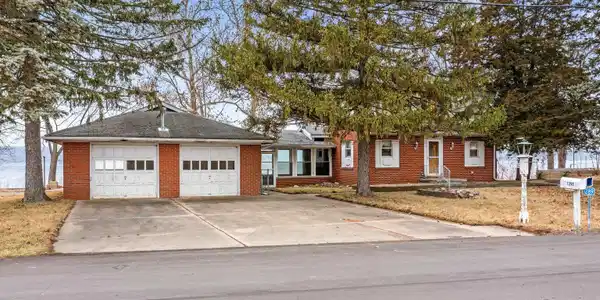 1289 SUNSET Drive