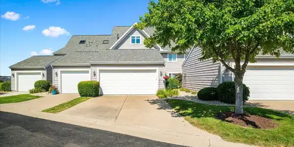 214 HARBOR POINTE Drive