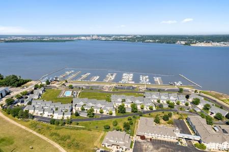 518 HARBOR POINTE Drive