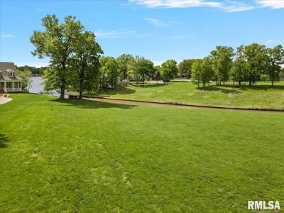 39 Lake Vista Drive