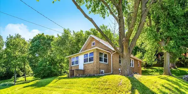754 N MAIN Street