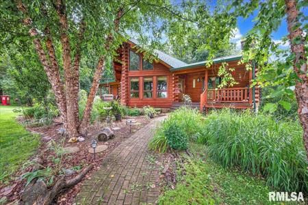 124 OAK GROVE Circle