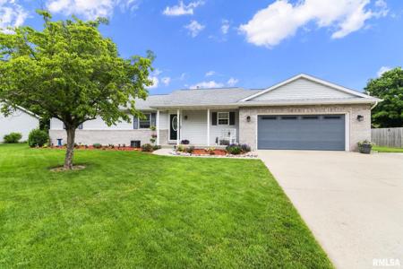 3785 OAKWOOD Circle
