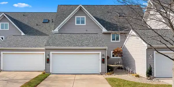 306 HARBOR POINTE Drive