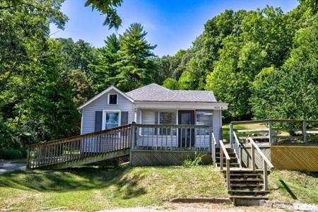 4625A N GALENA Road
