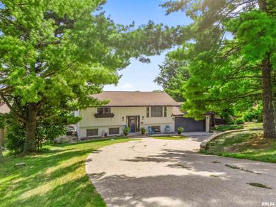 12 HILLSIDE Court