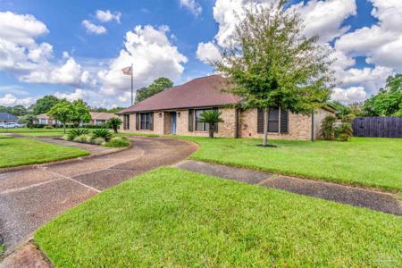 6912 Kitty Hawk Dr