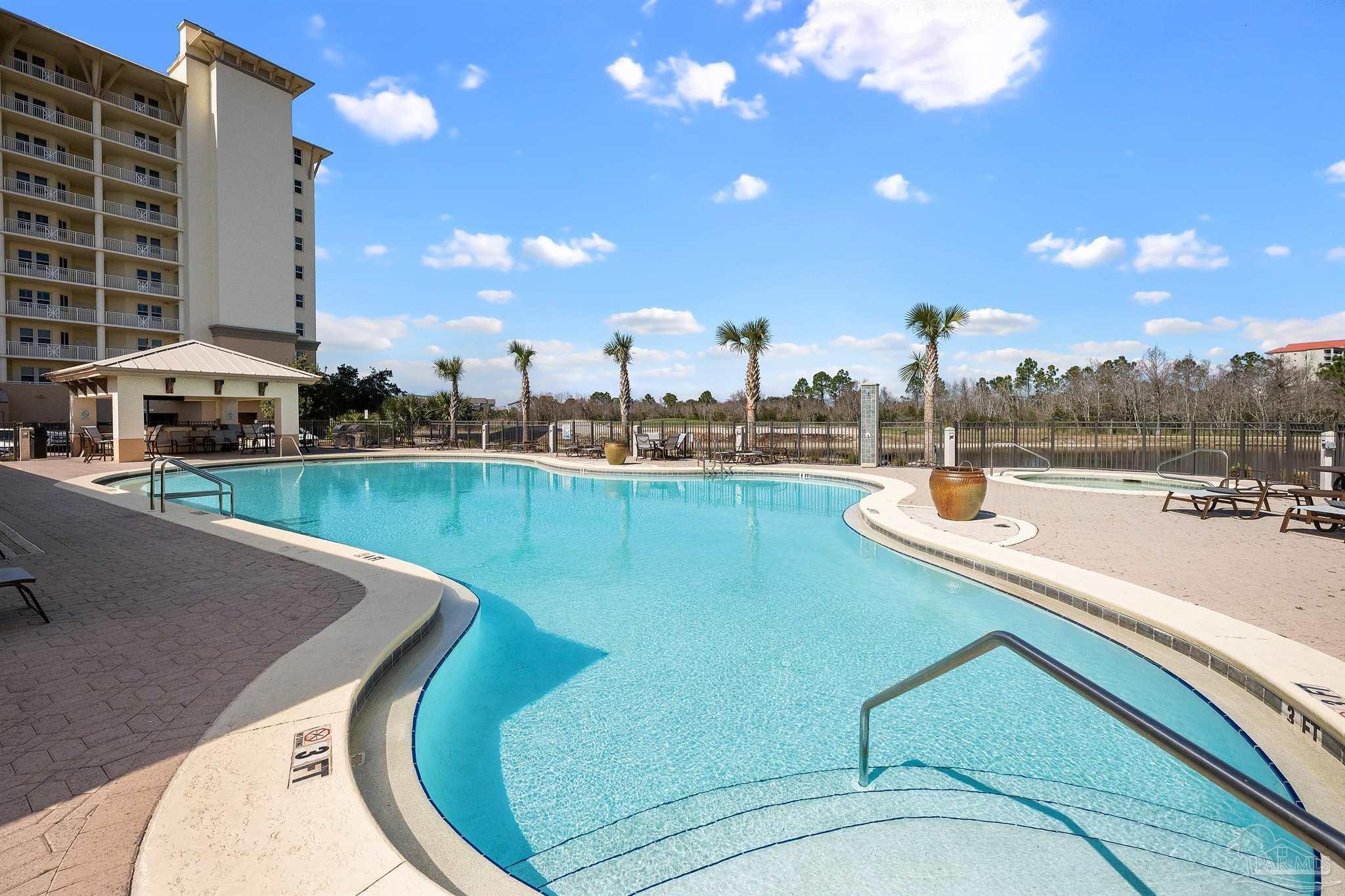 Image 4: Gazebo & Grills at the pool